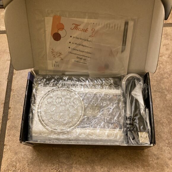 Gracioso Portable Cassette Player Recorder AM FM With Antenna Rare CR-318 NEW - Picture 7 of 8